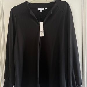 NEW Chicos Black Top-Rayon/Nylon V neck with shirred long sleeves -size 1
